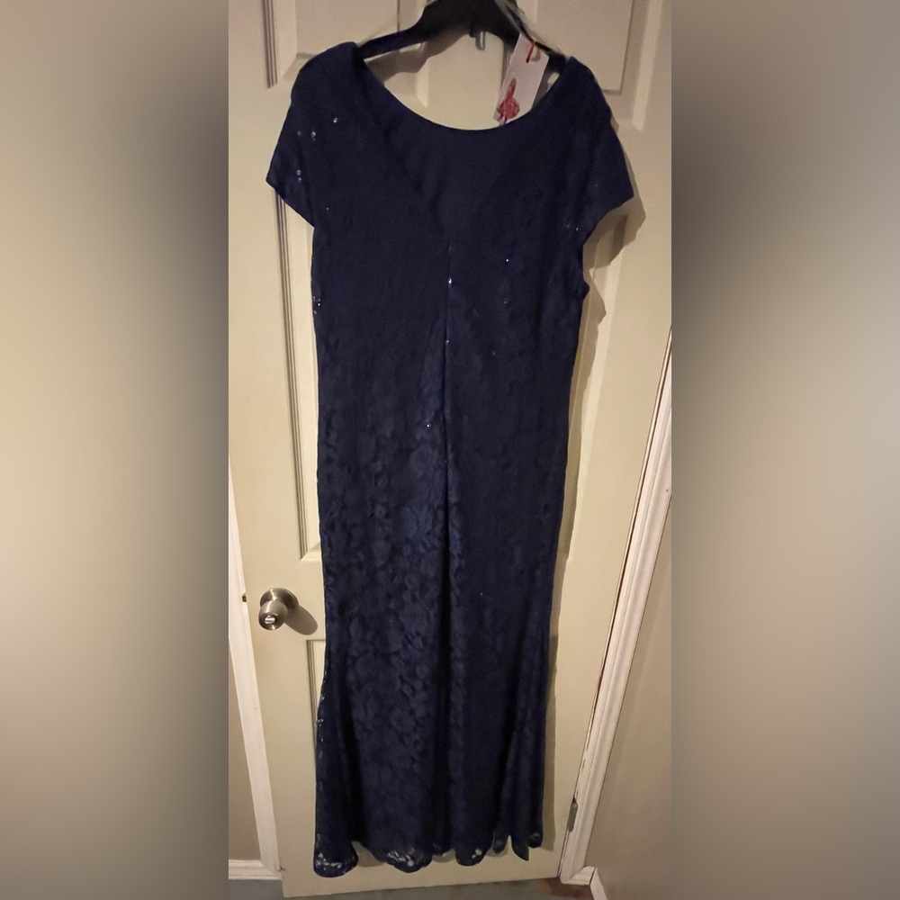 Gorgeous full length Navy blue dress  2XL